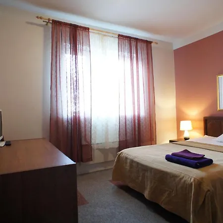 Jaegerhof Guest house *